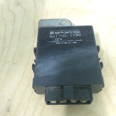 Лот: 10181941. Фото: 1. Блок управления на Toyota Carina... Электрооборудование
