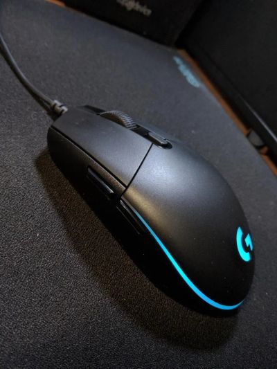 Лот: 11358687. Фото: 1. Игровая мышь Logitech g102. Клавиатуры и мыши
