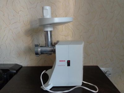 Лот: 7265427. Фото: 1. мясоруба электрическая. Кухонная