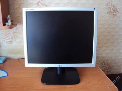 Лот: 948083. Фото: 1. Монитор LG FLATRON L1718S. ЖК-мониторы