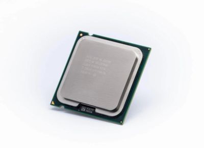 Лот: 10883156. Фото: 1. Процессор Intel Celeron E3300... Процессоры