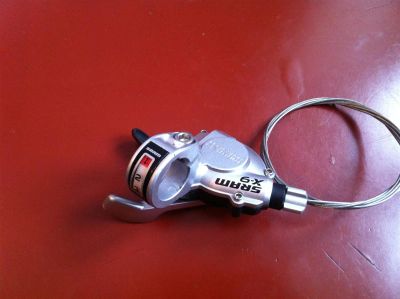 Лот: 3357659. Фото: 1. левая манетка Sram X9 на 3 скорости... Запчасти