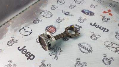 Лот: 24406680. Фото: 1. Шатун Volkswagen Beetle AQY 027198401D. Двигатель и элементы двигателя