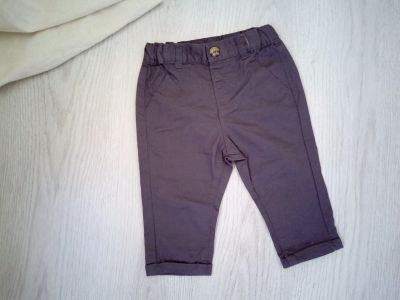 Лот: 17376285. Фото: 1. Брюки на мальчика бренда Kiabi... Брюки, шорты, джинсы