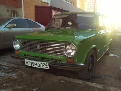 Лот: 5059155. Фото: 1. Продам решетку радиатора ваз 21011... Кузов