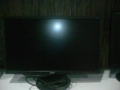 Лот: 7126219. Фото: 1. Acer V223HQV в очень хорошем состоянии. ЖК-мониторы