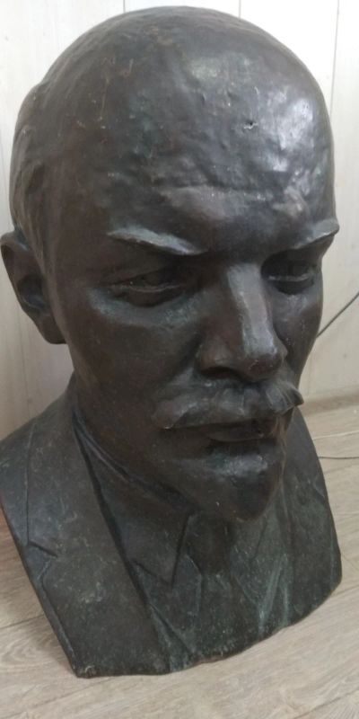 Лот: 19157795. Фото: 1. Бюст Ленина 1987 г. (бронза). Скульптуры