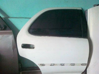 Лот: 2557319. Фото: 1. дверь задняя правая toyota cresta... Другое (автозапчасти)