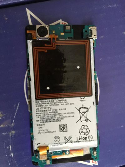 Лот: 10455408. Фото: 1. материнская плата sony xperia... Микросхемы и платы