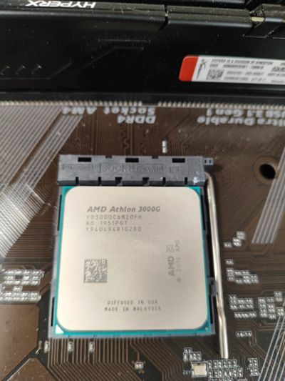 Лот: 21640398. Фото: 1. Процессор AMD Athlon 3000G 2/4x3... Процессоры