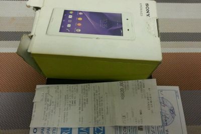 Лот: 9652191. Фото: 1. sony E3. Смартфоны