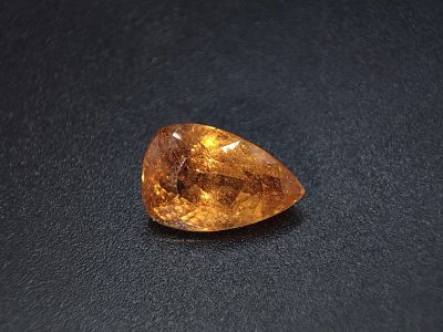 Лот: 21076462. Фото: 1. 4.46 ct. Гранат Спессартин груша... Драгоценные и поделочные камни