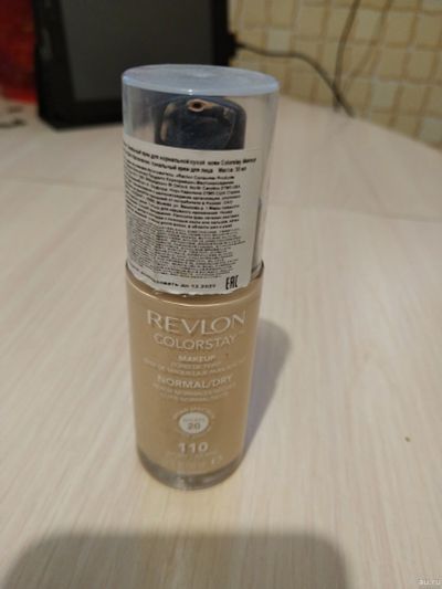 Лот: 13769298. Фото: 1. Устойчивый тональный крем Revlon. Макияж