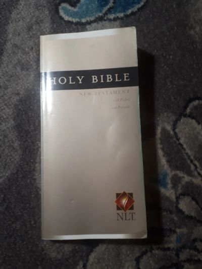 Лот: 21638445. Фото: 1. Holy Bible New testament карманное... Религия, оккультизм, эзотерика