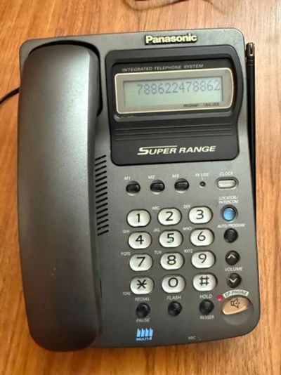 Лот: 25019822. Фото: 1. Телефон Panasonic KX-TC1070RUB. Проводные телефоны
