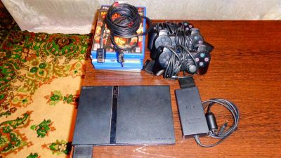 Лот: 3474561. Фото: 1. Sony PS2, карта памяти 8Мб,3 джойстика... Игровые приставки, консоли