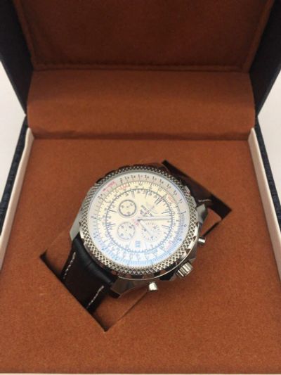 Лот: 10016021. Фото: 1. Часы Breitling 2. Другие наручные часы