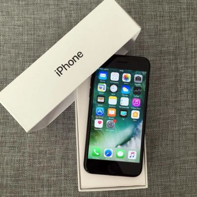 Лот: 11683881. Фото: 1. IPhone 7 32 GB. Айфон 32 Гб. Смартфоны