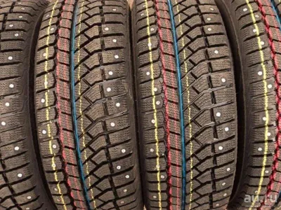 Лот: 14470571. Фото: 1. Зимняя резина 215/55 R-17 "Viatti... Шины