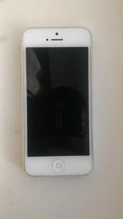 Лот: 8947285. Фото: 1. IPhone 5 16gb белый ( обмен на... Смартфоны