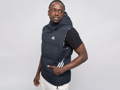 Лот: 24978061. Фото: 1. Жилет Adidas. Верхняя одежда
