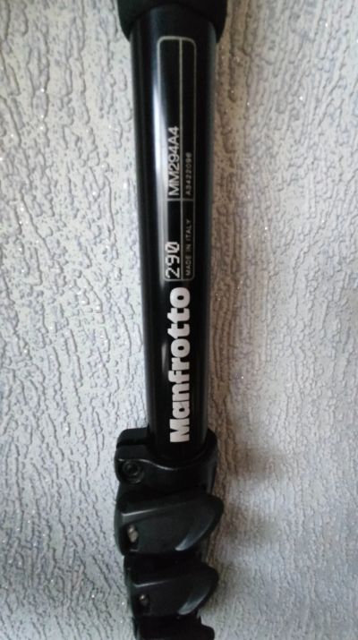 Лот: 19150219. Фото: 1. Монопод Manfrotto 290 MM294A4. Штативы, держатели