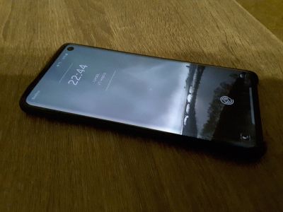 Лот: 15744681. Фото: 1. Samsung Galaxy S10. Смартфоны