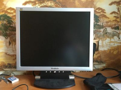 Лот: 7731394. Фото: 1. Ж/К Монитор Viewsonic VA702. ЖК-мониторы