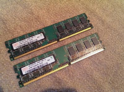 Лот: 3164672. Фото: 1. Hynix 1GB 1RX8 PC2-6400U-666-12... Оперативная память