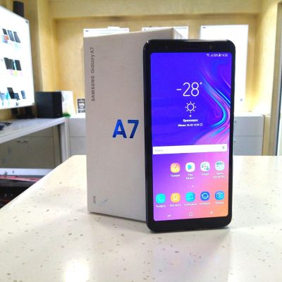 Лот: 13156336. Фото: 1. Телефон Samsung Galaxy A7 (2018... Смартфоны