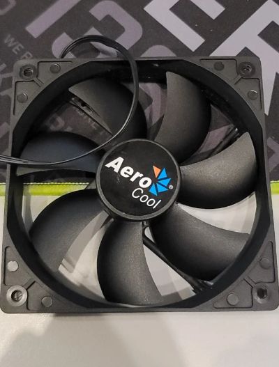 Лот: 17662469. Фото: 1. Корпусный кулер AeroCool 120мм. Системы охлаждения