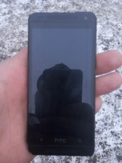 Лот: 6964298. Фото: 1. HTC one mini замени крышку и пользуйся... Смартфоны