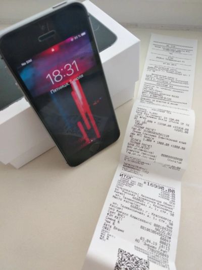 Лот: 14011147. Фото: 1. Новый iPhone SE 32GB ( На гарантии... Смартфоны
