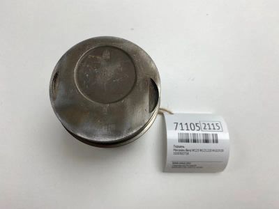Лот: 20733559. Фото: 1. Поршень Mercedes-Benz W123 1981... Двигатель и элементы двигателя