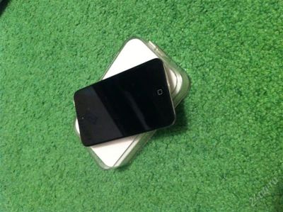 Лот: 2367413. Фото: 1. iPod touch 4 на 32 GB. Плееры