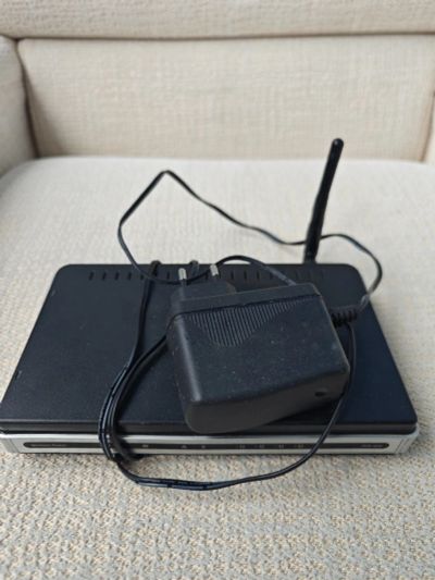 Лот: 23003590. Фото: 1. Роутер Wi-Fi d-link dir-400. Маршрутизаторы (роутеры)