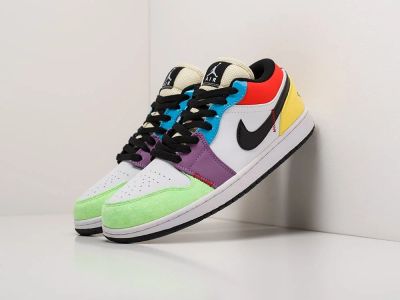 Лот: 18715053. Фото: 1. Кроссовки Nike Air Jordan 1 Low... Кеды, кроссовки, слипоны