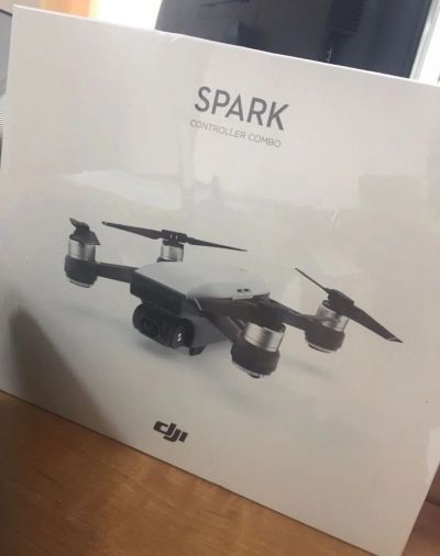 Лот: 14055987. Фото: 1. Квадрокоптер dji spark controller... Квадрокоптеры