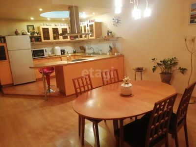 Лот: 21047444. Фото: 1. Сдам 5-комн. кв. 253.7 кв.м. Красноярск... Квартиры, студии