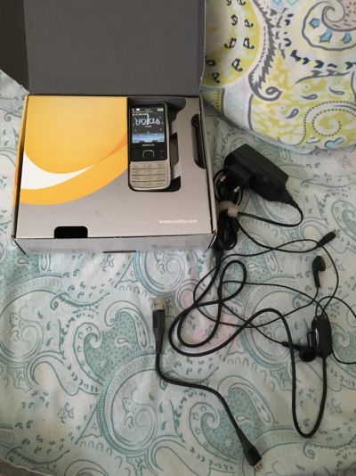 Лот: 6517439. Фото: 1. Nokia 6700 Silver classic оригинал... Кнопочные мобильные телефоны