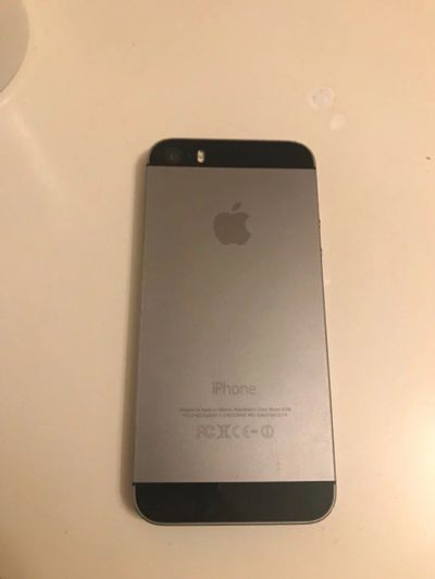 Лот: 10631105. Фото: 1. Iphone 5s 16 gb только продажа. Смартфоны