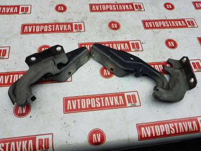 Лот: 20900413. Фото: 1. Петля капота Mitsubishi Galant... Кузов