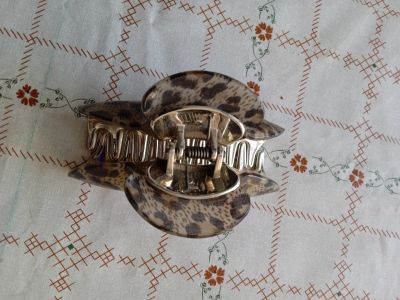 Лот: 21734357. Фото: 1. заколка для волос. Заколки, вееры, расчёски