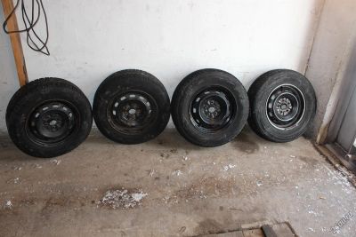 Лот: 4630732. Фото: 1. Комплект зимних колес Bridgestone... Шины на дисках