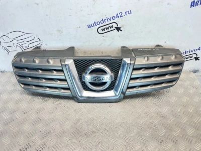 Лот: 25133175. Фото: 1. решетка радиатора Nissan Qashqai... Двигатель и элементы двигателя