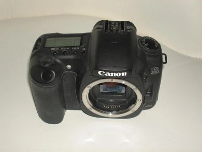 Лот: 3156819. Фото: 1. Тушка Canon 20d. Цифровые зеркальные