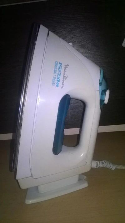 Лот: 9984817. Фото: 1. утюг Moulinex. Утюги, парогенераторы, отпариватели