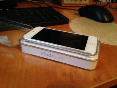 Лот: 4242605. Фото: 1. iPod Touch 5 (32GB). Плееры
