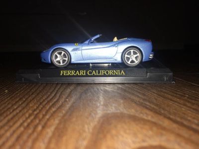 Лот: 9580200. Фото: 1. Ferrari California. Автомоделизм