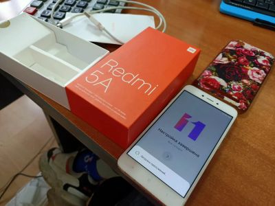 Лот: 19406688. Фото: 1. Смартфон Xiaomi Redmi 5A gold... Смартфоны